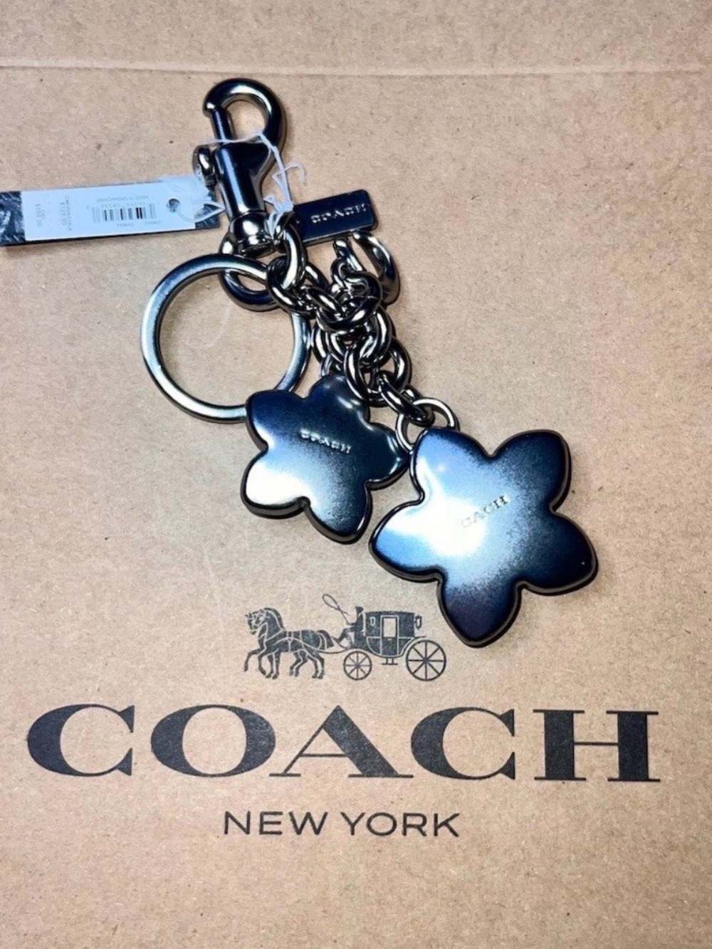 COACH Floral Cluster Bag Charm Women’s Purple Floral Wildflower Keychain NWT - Picture 2 of 2